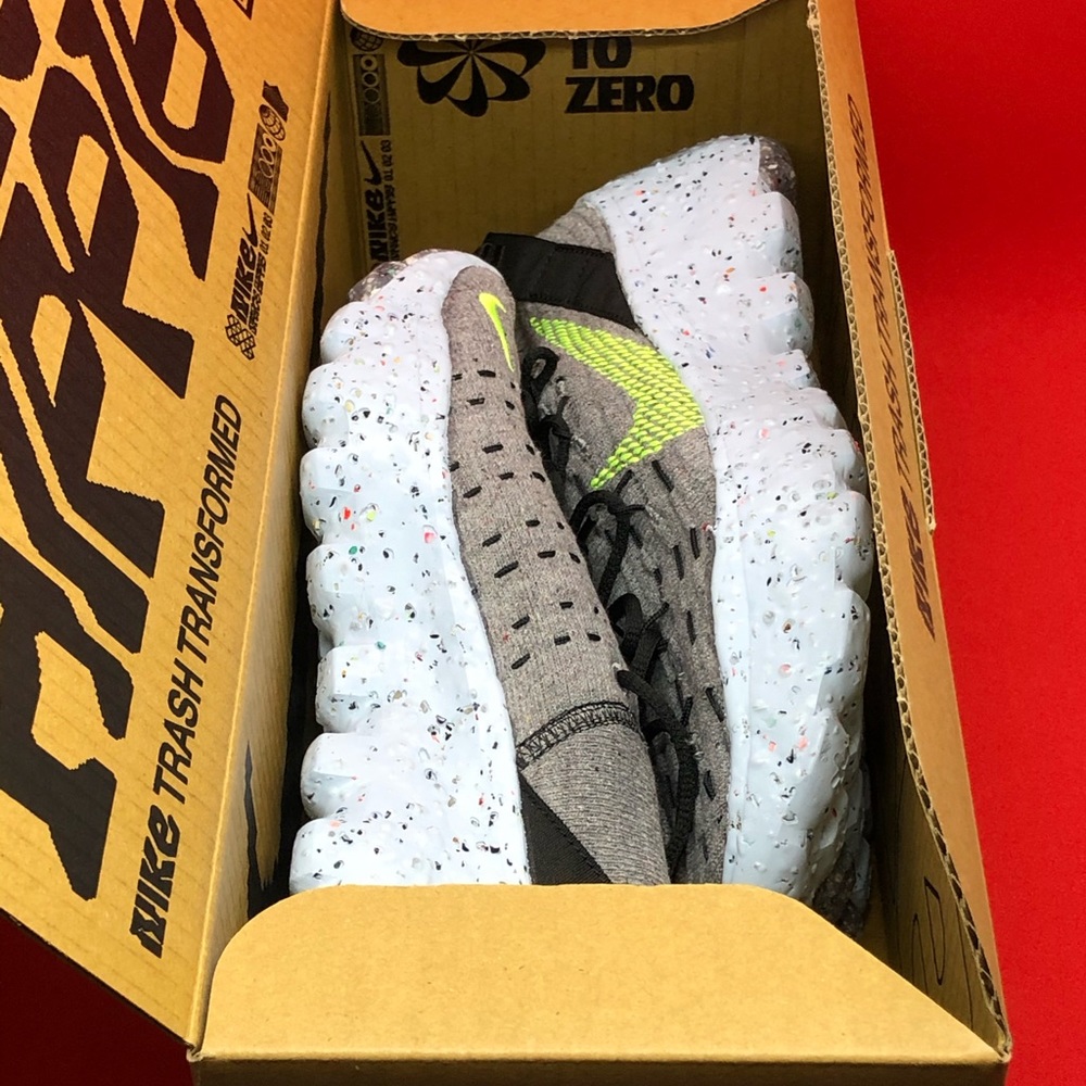 🚫 SOLD 🚫 NIKE Space Hippie 04 GREY VOLT - Picture 9 of 12